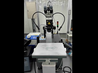 Laser welding machine